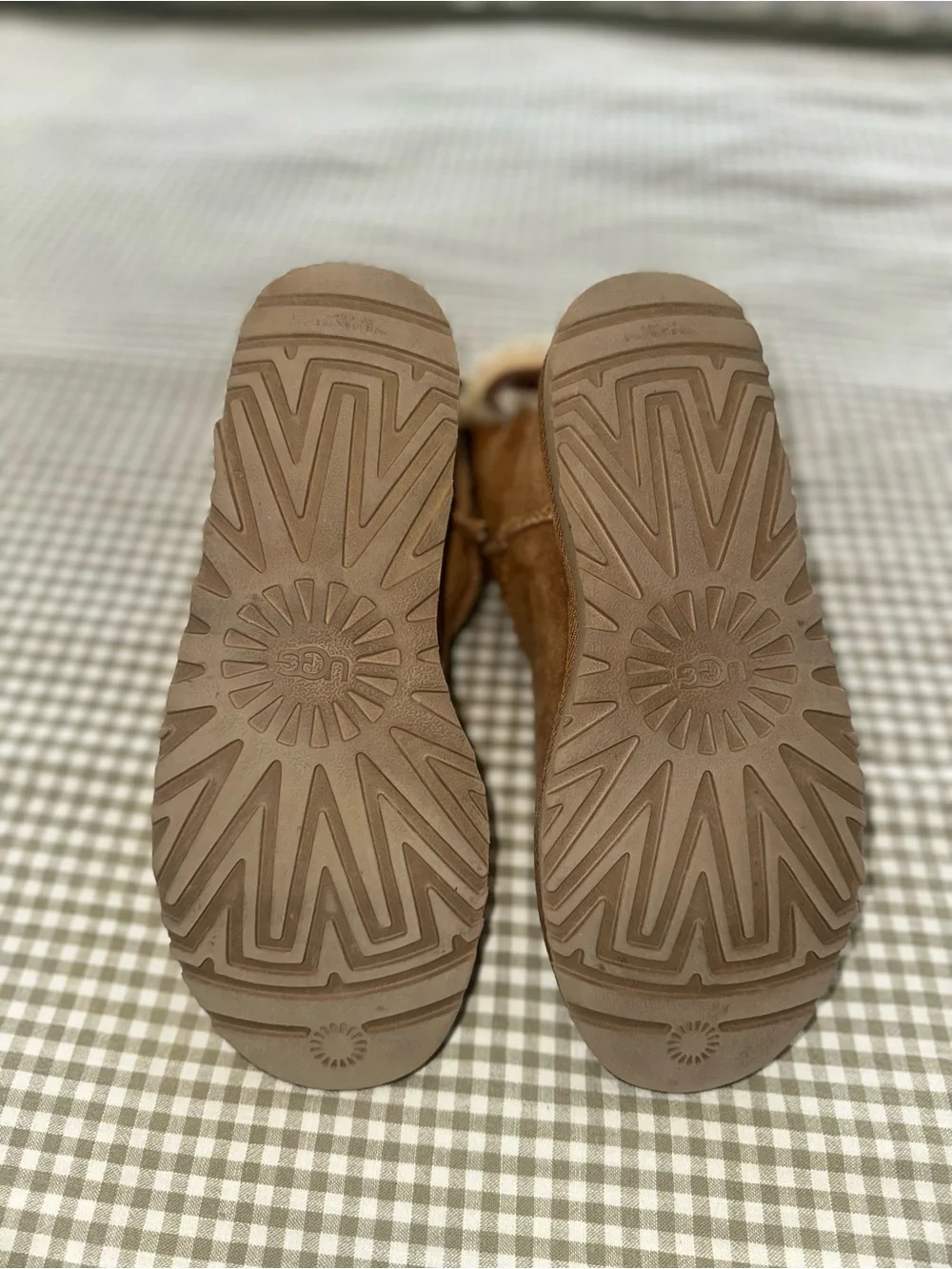 UGG Bailey Bow II- water resistant
